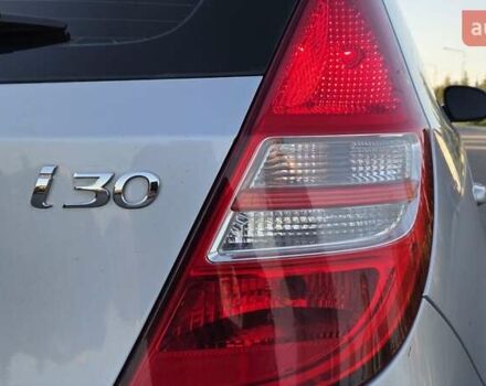 Серый Хендай i30, объемом двигателя 1.6 л и пробегом 175 тыс. км за 7300 $, фото 16 на Automoto.ua