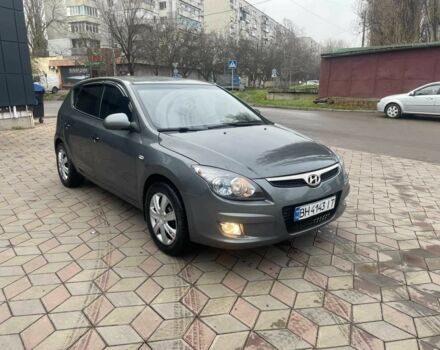 Сірий Хендай i30, об'ємом двигуна 1.6 л та пробігом 210 тис. км за 5999 $, фото 1 на Automoto.ua