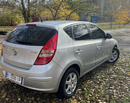 Сірий Хендай i30, об'ємом двигуна 1.59 л та пробігом 177 тис. км за 7499 $, фото 4 на Automoto.ua