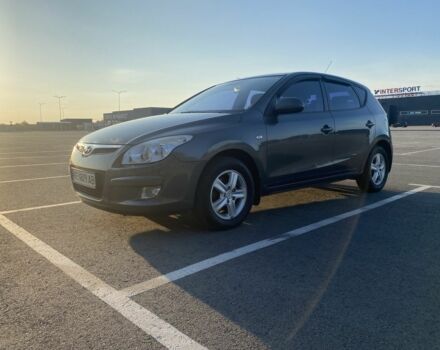 Серый Хендай i30, объемом двигателя 1.6 л и пробегом 212 тыс. км за 5800 $, фото 5 на Automoto.ua