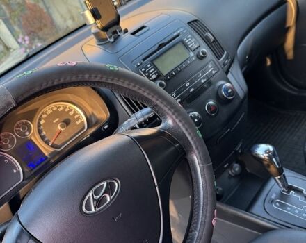 Сірий Хендай i30, об'ємом двигуна 1.6 л та пробігом 180 тис. км за 6500 $, фото 7 на Automoto.ua