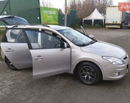 Серый Хендай i30, объемом двигателя 1.58 л и пробегом 260 тыс. км за 5950 $, фото 6 на Automoto.ua