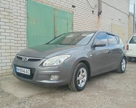 Серый Хендай i30, объемом двигателя 1.4 л и пробегом 255 тыс. км за 5900 $, фото 6 на Automoto.ua