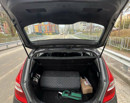 Серый Хендай i30, объемом двигателя 1.4 л и пробегом 154 тыс. км за 6300 $, фото 21 на Automoto.ua