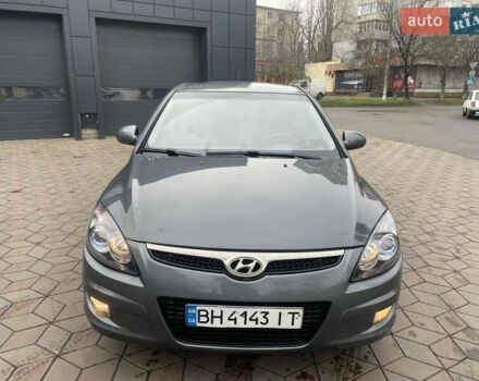 Сірий Хендай i30, об'ємом двигуна 1.58 л та пробігом 210 тис. км за 5999 $, фото 1 на Automoto.ua