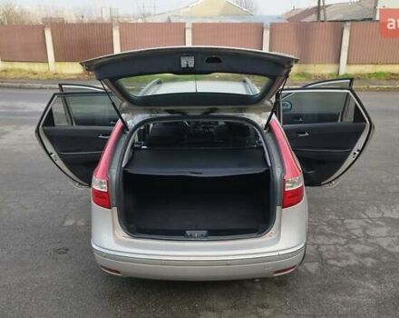 Серый Хендай i30, объемом двигателя 1.58 л и пробегом 260 тыс. км за 5950 $, фото 8 на Automoto.ua