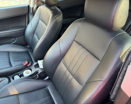 Сірий Хендай i30, об'ємом двигуна 1.6 л та пробігом 180 тис. км за 6500 $, фото 5 на Automoto.ua