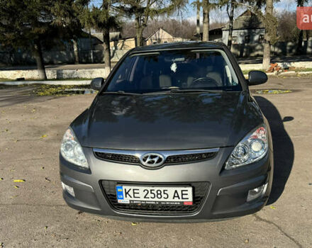 Сірий Хендай i30, об'ємом двигуна 1.6 л та пробігом 128 тис. км за 6500 $, фото 1 на Automoto.ua