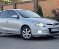 Серый Хендай i30, объемом двигателя 1.6 л и пробегом 175 тыс. км за 7300 $, фото 12 на Automoto.ua