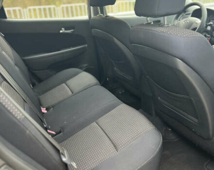 Серый Хендай i30, объемом двигателя 1.4 л и пробегом 154 тыс. км за 6300 $, фото 25 на Automoto.ua