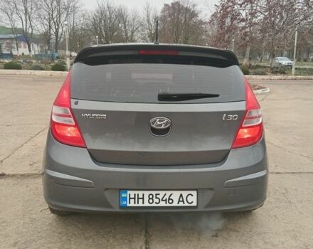 Серый Хендай i30, объемом двигателя 1.4 л и пробегом 255 тыс. км за 5900 $, фото 2 на Automoto.ua