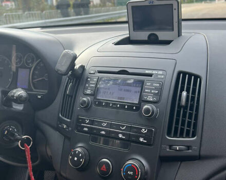 Серый Хендай i30, объемом двигателя 1.4 л и пробегом 154 тыс. км за 6300 $, фото 19 на Automoto.ua