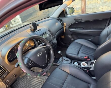 Сірий Хендай i30, об'ємом двигуна 1.6 л та пробігом 180 тис. км за 6500 $, фото 6 на Automoto.ua