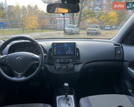 Сірий Хендай i30, об'ємом двигуна 1.59 л та пробігом 177 тис. км за 7499 $, фото 7 на Automoto.ua