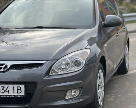 Серый Хендай i30, объемом двигателя 1.4 л и пробегом 154 тыс. км за 6300 $, фото 3 на Automoto.ua