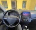 Серый Хендай i30, объемом двигателя 1.6 л и пробегом 315 тыс. км за 5900 $, фото 5 на Automoto.ua