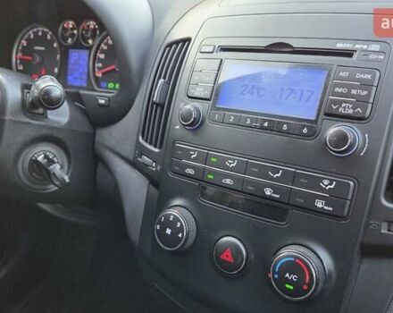 Серый Хендай i30, объемом двигателя 1.6 л и пробегом 175 тыс. км за 7300 $, фото 23 на Automoto.ua