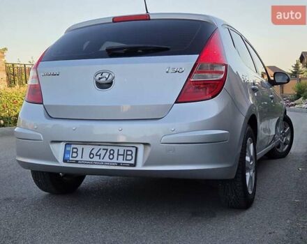 Серый Хендай i30, объемом двигателя 1.6 л и пробегом 175 тыс. км за 7300 $, фото 9 на Automoto.ua