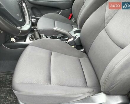 Серый Хендай i30, объемом двигателя 1.4 л и пробегом 280 тыс. км за 5799 $, фото 19 на Automoto.ua