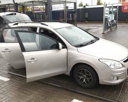 Серый Хендай i30, объемом двигателя 1.58 л и пробегом 260 тыс. км за 5999 $, фото 6 на Automoto.ua