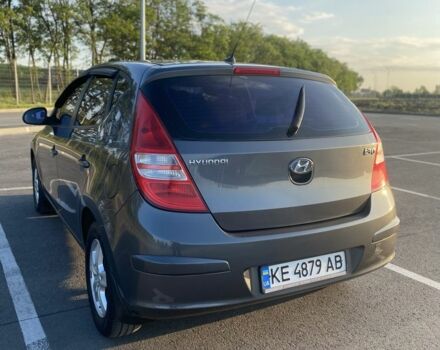 Серый Хендай i30, объемом двигателя 1.6 л и пробегом 212 тыс. км за 5800 $, фото 3 на Automoto.ua