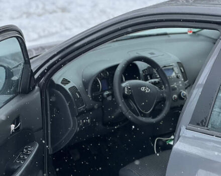 Серый Хендай i30, объемом двигателя 1.4 л и пробегом 156 тыс. км за 6100 $, фото 8 на Automoto.ua