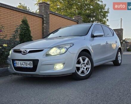 Серый Хендай i30, объемом двигателя 1.6 л и пробегом 175 тыс. км за 7300 $, фото 7 на Automoto.ua