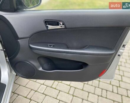 Серый Хендай i30, объемом двигателя 1.59 л и пробегом 182 тыс. км за 6999 $, фото 15 на Automoto.ua