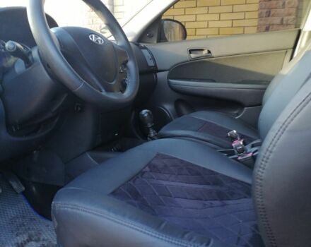 Серый Хендай i30, объемом двигателя 1.4 л и пробегом 172 тыс. км за 6300 $, фото 13 на Automoto.ua