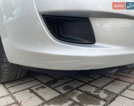 Серый Хендай i30, объемом двигателя 1.4 л и пробегом 254 тыс. км за 4999 $, фото 2 на Automoto.ua