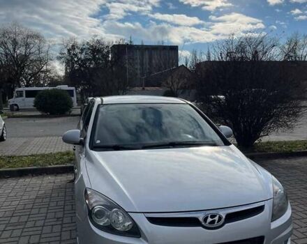 Серый Хендай i30, объемом двигателя 1.4 л и пробегом 254 тыс. км за 4999 $, фото 1 на Automoto.ua