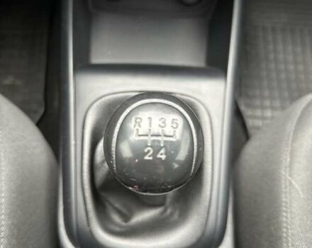 Серый Хендай i30, объемом двигателя 1.4 л и пробегом 201 тыс. км за 6800 $, фото 18 на Automoto.ua