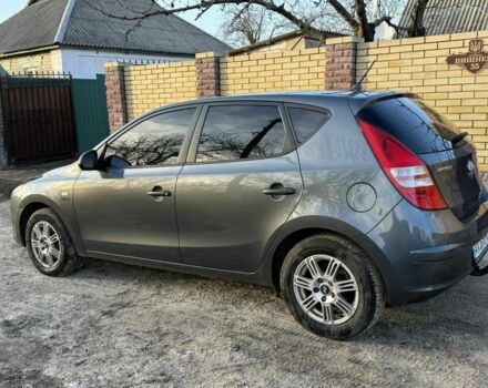 Серый Хендай i30, объемом двигателя 1.4 л и пробегом 172 тыс. км за 6300 $, фото 2 на Automoto.ua