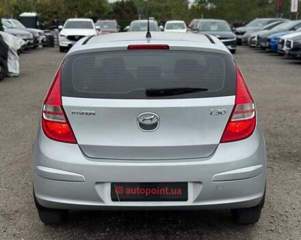 Серый Хендай i30, объемом двигателя 1.4 л и пробегом 201 тыс. км за 6800 $, фото 9 на Automoto.ua
