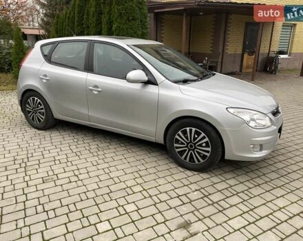 Серый Хендай i30, объемом двигателя 1.59 л и пробегом 182 тыс. км за 6999 $, фото 2 на Automoto.ua