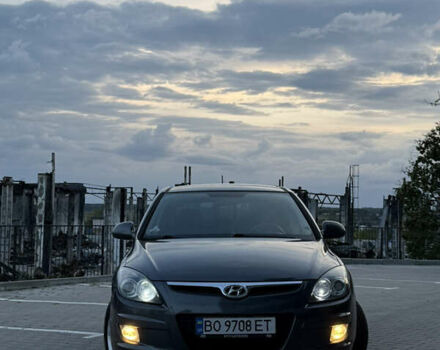 Хендай i30 2009 в Тернополе на Automoto.ua Серый Хендай i30, объемом двигателя 1.59 л и пробегом 240 тыс. км за 7000 $, фото 1 на Automoto.ua