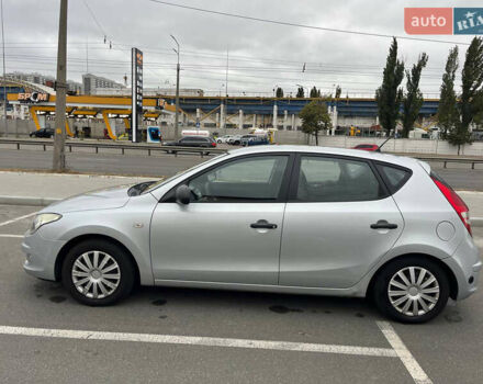 Сірий Хендай i30, об'ємом двигуна 1.6 л та пробігом 192 тис. км за 6600 $, фото 1 на Automoto.ua