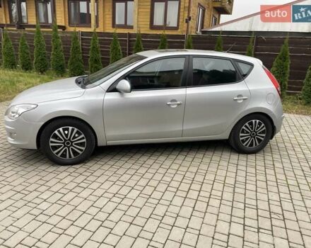 Серый Хендай i30, объемом двигателя 1.59 л и пробегом 182 тыс. км за 6999 $, фото 6 на Automoto.ua