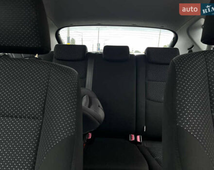 Сірий Хендай i30, об'ємом двигуна 1.6 л та пробігом 192 тис. км за 6600 $, фото 8 на Automoto.ua