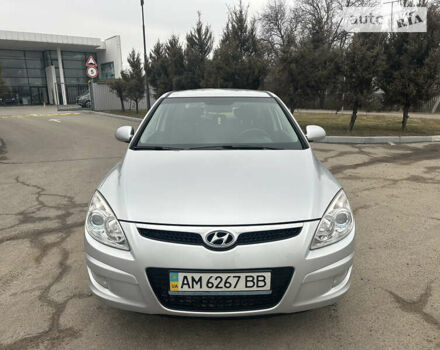 Сірий Хендай i30, об'ємом двигуна 2 л та пробігом 149 тис. км за 6900 $, фото 2 на Automoto.ua