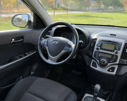 Хендай i30 2009 в Киеве на Automoto.ua Серый Хендай i30, объемом двигателя 1.59 л и пробегом 181 тыс. км за 6500 $, фото 25 на Automoto.ua
