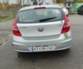 Серый Хендай i30, объемом двигателя 1.4 л и пробегом 200 тыс. км за 5300 $, фото 5 на Automoto.ua