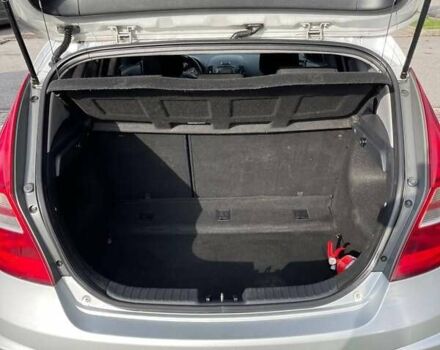 Серый Хендай i30, объемом двигателя 1.4 л и пробегом 254 тыс. км за 4999 $, фото 10 на Automoto.ua