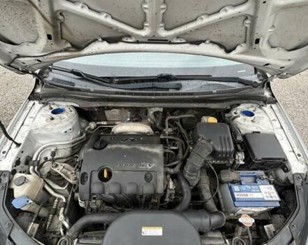 Серый Хендай i30, объемом двигателя 1.4 л и пробегом 201 тыс. км за 6800 $, фото 30 на Automoto.ua