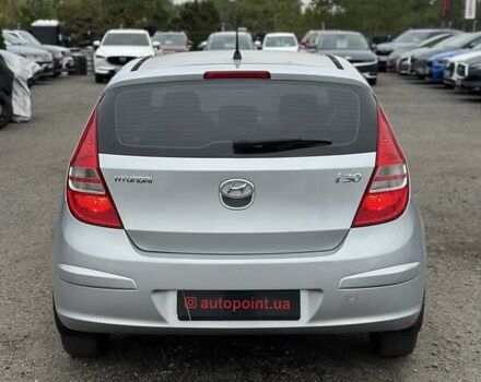 Серый Хендай i30, объемом двигателя 1.4 л и пробегом 201 тыс. км за 6800 $, фото 8 на Automoto.ua