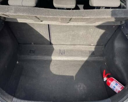 Серый Хендай i30, объемом двигателя 1.4 л и пробегом 254 тыс. км за 4999 $, фото 7 на Automoto.ua