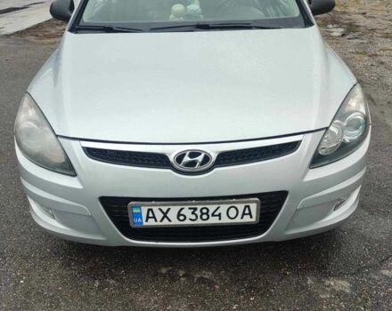 Серый Хендай i30, объемом двигателя 1.4 л и пробегом 200 тыс. км за 5300 $, фото 6 на Automoto.ua