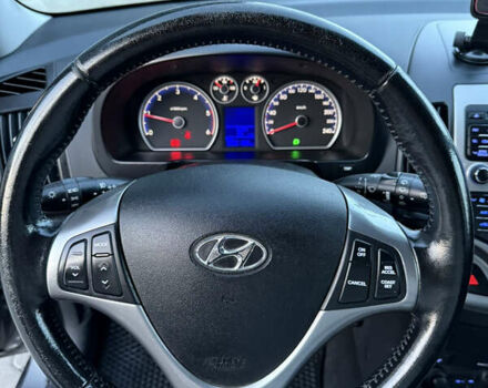 Хендай i30 2009 в Тернополе на Automoto.ua Серый Хендай i30, объемом двигателя 1.59 л и пробегом 240 тыс. км за 7000 $, фото 10 на Automoto.ua