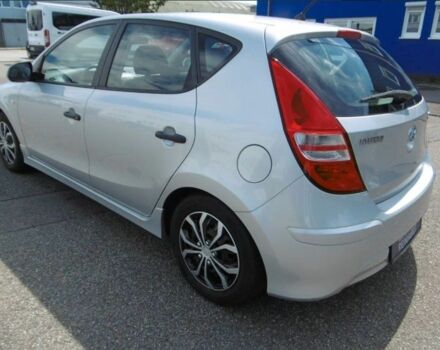 Сірий Хендай i30, об'ємом двигуна 1.4 л та пробігом 215 тис. км за 3999 $, фото 2 на Automoto.ua