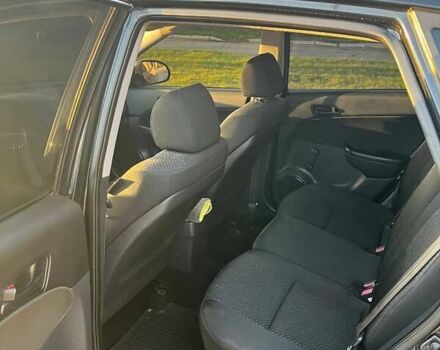 Сірий Хендай i30, об'ємом двигуна 1.4 л та пробігом 228 тис. км за 6500 $, фото 6 на Automoto.ua